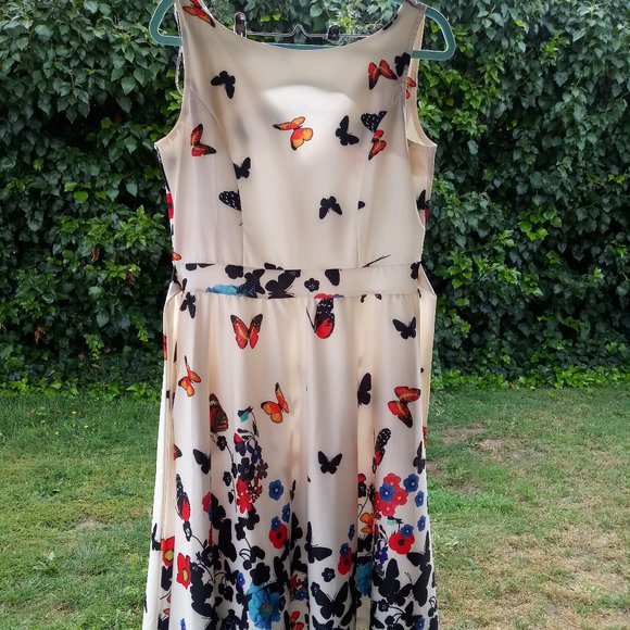 Miss Joy Dress - Picture 1 of 6